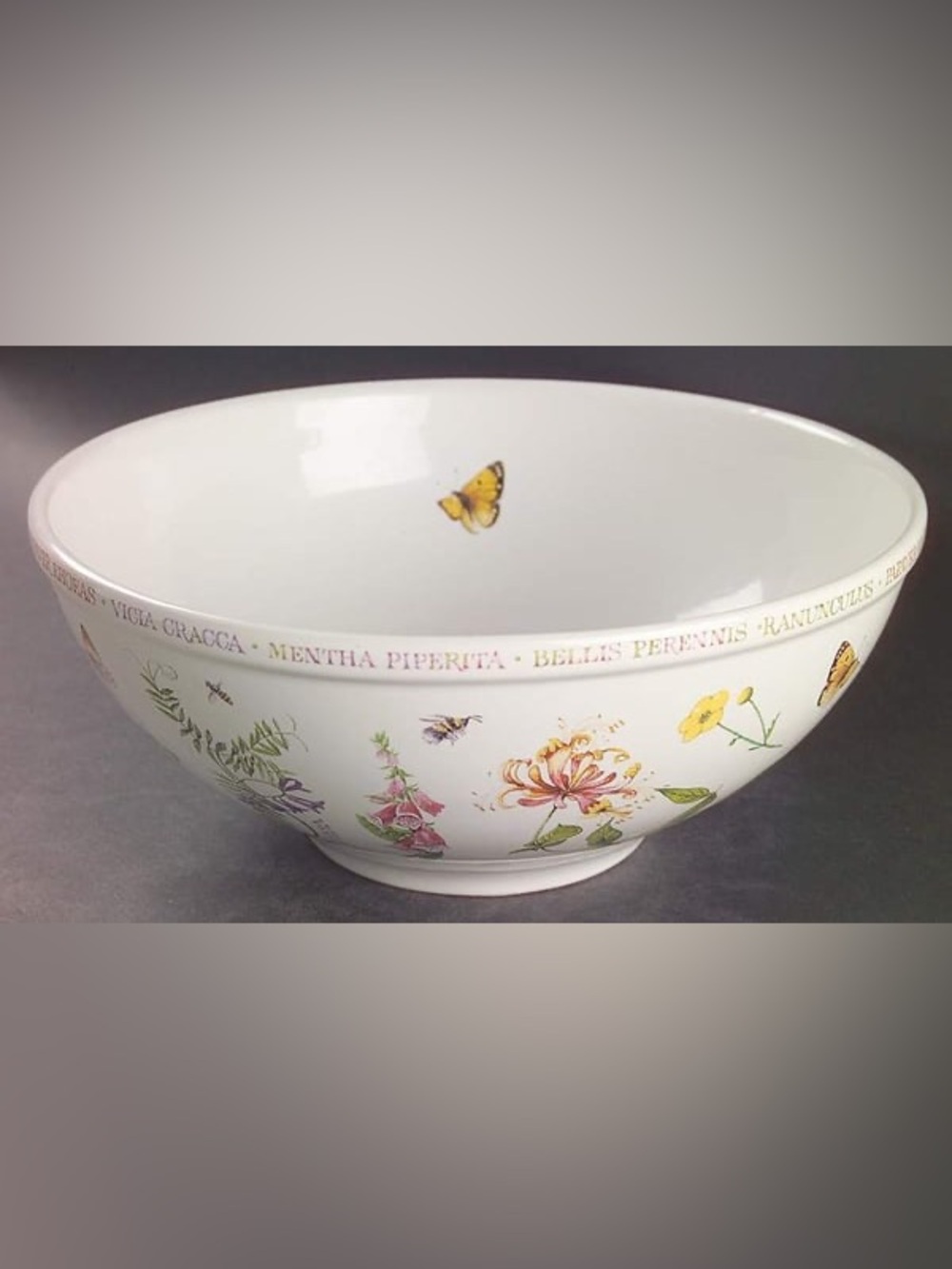 Vintage Marjolein Bastin Wildflower Meadow 9” Mixing/Serving Bowl.